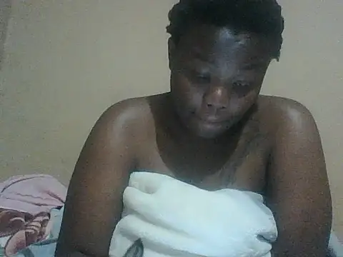 Snapshot of chocolateboobs92 chatting on September 9, 1:38 am chocolateboobs92 online show from September 9, 1:38 am