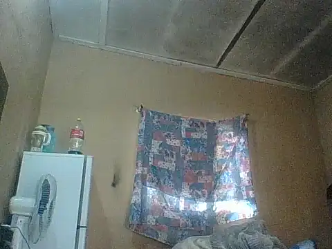 Snapshot of chocolateboobs92 chatting on September 10, 7:08 am chocolateboobs92 online show from September 10, 7:08 am