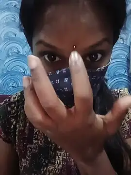 Snapshot of kavya-telugu84 chatting on July 24, 12:19 am kavya-telugu84 online show from July 24, 12:19 am