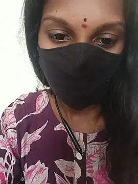 Snapshot of kavya-telugu84 chatting on July 25, 10:35 am kavya-telugu84 online show from July 25, 10:35 am