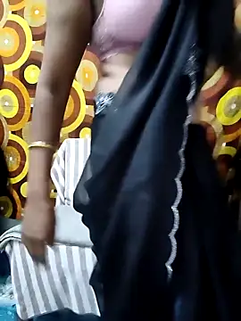 Snapshot of deepa-telugu143 chatting on May 8, 9:09 pm deepa-telugu143 online show from May 8, 9:09 pm