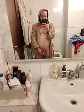 Baldassarre1990 online show from January 9, 9:38 pm