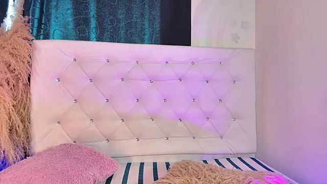 Snapshot of tatixxxvega chatting on April 20, 6:31 pm tatixxxvega online show from April 20, 6:31 pm