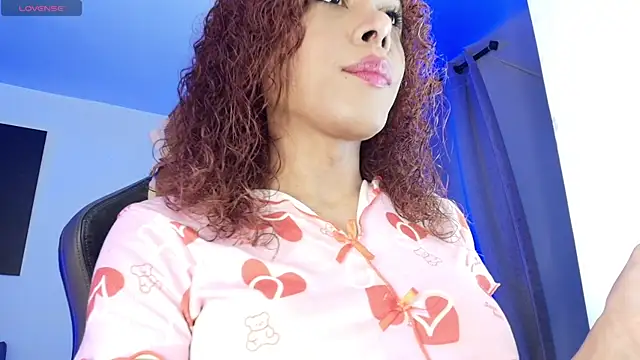 Snapshot of Latin_goddsexxx chatting on April 29, 3:32 am Latin goddsexxx online show from April 29, 3:32 am