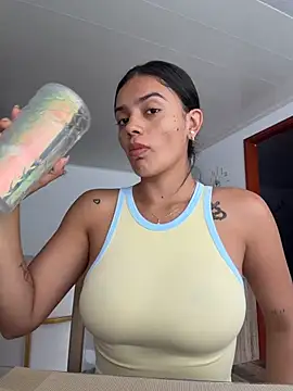 AnaaFaith  online show from February 14, 7:21 pm