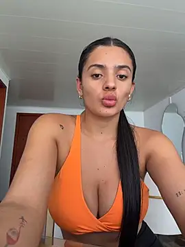 AnaaFaith  online show from April 13, 7:41 pm