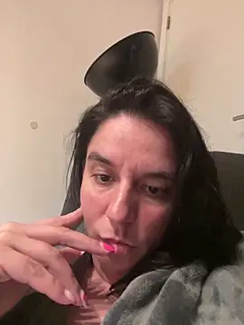 Snapshot of hottyFcup chatting on April 17, 7:39 pm hottyFcup online show from April 17, 7:39 pm