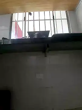Snapshot of Lux_y chatting on May 7, 4:23 pm Lux y online show from May 7, 4:23 pm