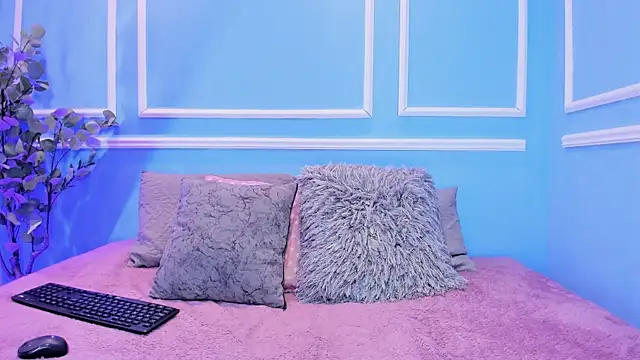 sofiagomez   online show from October 3, 7:22 pm