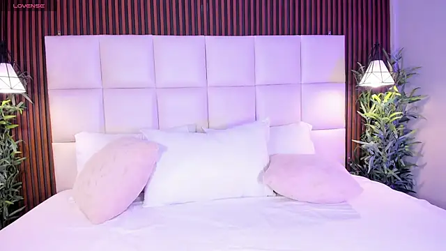 Snapshot of DulceGreem chatting on January 6, 11:36 am DulceGreem online show from January 6, 11:36 am