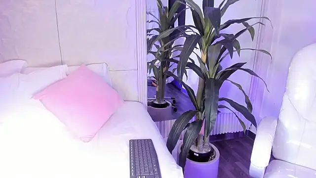 Snapshot of DulceGreem chatting on January 15, 8:01 pm DulceGreem online show from January 15, 8:01 pm