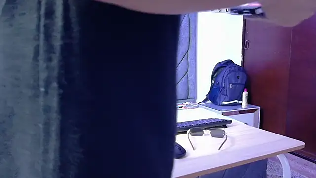 ZafiroAndFlynn online show from February 19, 2:40 am