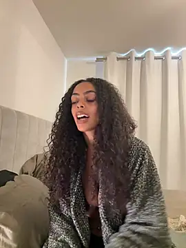 yasmingarcia online show from July 1, 10:06 am