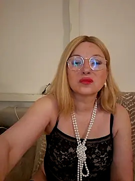 Snapshot of TinaLizxh chatting on May 7, 8:36 pm TinaLizxh online show from May 7, 8:36 pm