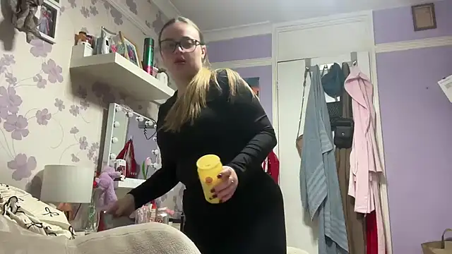 SexySashaxox online show from February 2, 3:55 pm