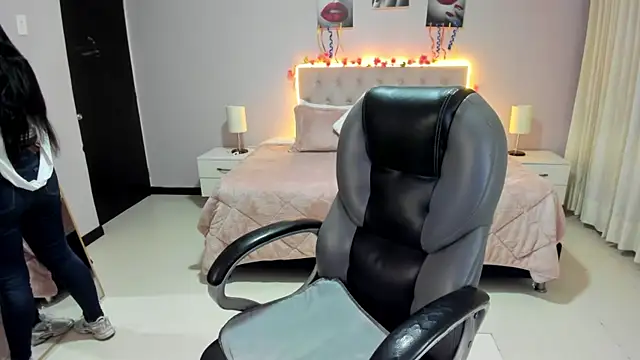 Miss Cataleya   online show from July 25, 11:41 am