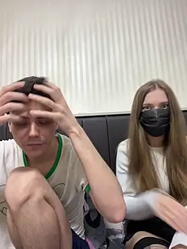 Snapshot of lovburger chatting on May 13, 7:55 pm lovburger online show from May 13, 7:55 pm