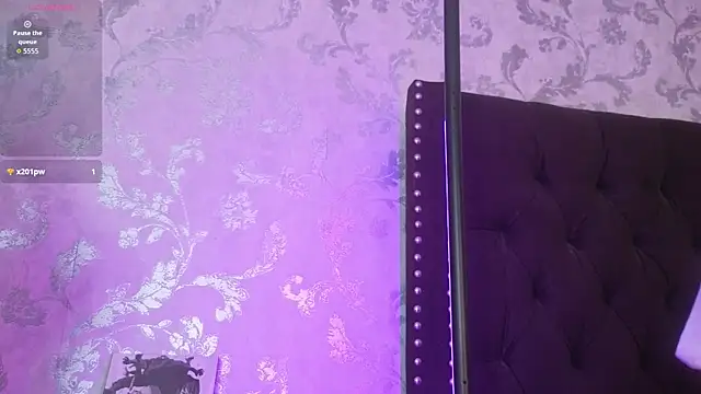 Snapshot of emily_vermont chatting on July 22, 11:35 am emily vermont online show from July 22, 11:35 am
