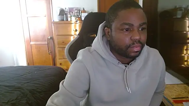 Breadwinnah online show from December 18, 4:46 pm