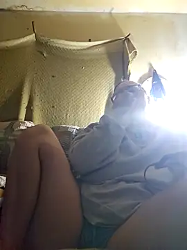 Snapshot of countrymomma chatting on October 19, 6:25 am countrymomma online show from October 19, 6:25 am