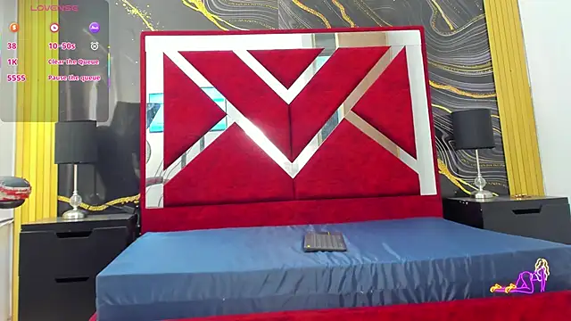 VioletRose as online show from April 17, 2:25 am