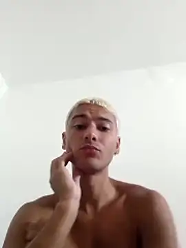Snapshot of zyonboy1 chatting on January 6, 2:32 pm zyonboy1 online show from January 6, 2:32 pm