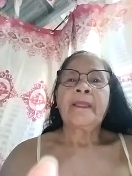 Snapshot of Sweet-Lita50 chatting on February 10, 7:45 am Sweet-Lita50 online show from February 10, 7:45 am