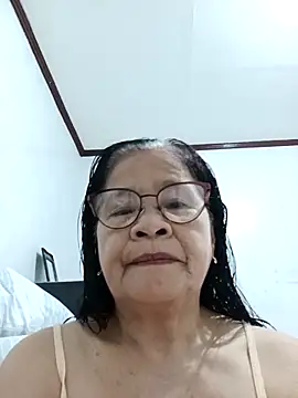 Snapshot of Sweet-Lita50 chatting on May 8, 12:05 am Sweet-Lita50 online show from May 8, 12:05 am