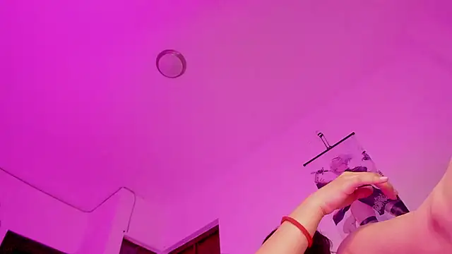 Snapshot of Nix_Girl chatting on October 2, 7:59 am Nix Girl online show from October 2, 7:59 am