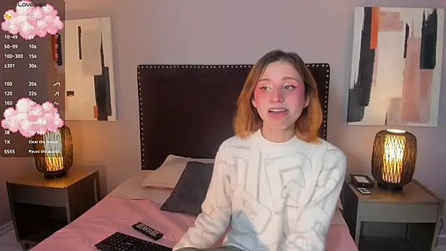 Snapshot of seraphine_star chatting on February 7, 12:03 am seraphine star online show from February 7, 12:03 am