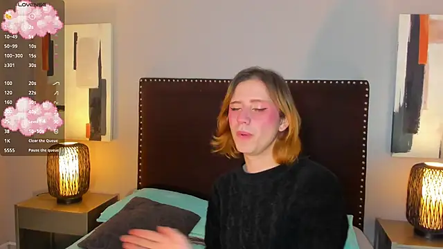 Snapshot of seraphine_star chatting on February 27, 11:27 pm seraphine star online show from February 27, 11:27 pm