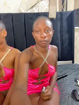 LonelyQueenxx25 online show from February 23, 9:34 pm