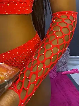 Snapshot of LonelyQueenxx25 chatting on July 18, 6:01 pm LonelyQueenxx25 online show from July 18, 6:01 pm