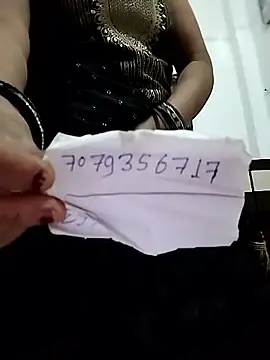 Snapshot of rani8008 chatting on April 26, 2:53 am rani8008 online show from April 26, 2:53 am