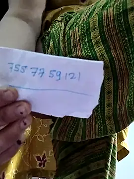 Snapshot of rani8008 chatting on May 28, 2:53 am rani8008 online show from May 28, 2:53 am