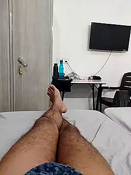 themasklover online show from April 10, 3:39 pm