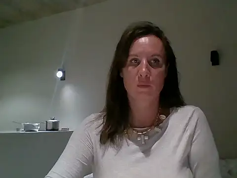 Snapshot of ALICAINWONDERLAND chatting on September 27, 6:57 pm ALICAINWONDERLAND online show from September 27, 6:57 pm