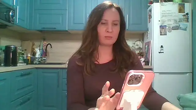 ALICAINWONDERLAND online show from April 19, 5:34 pm