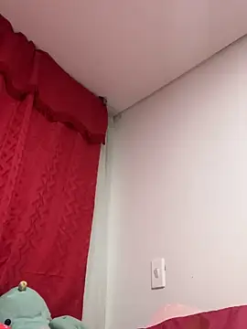 larsonbeverly online show from March 20, 1:32 am