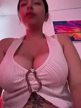 larsonbeverly online show from March 20, 8:14 pm