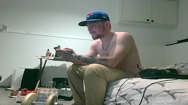 Snapshot of youngblondetwink chatting on February 27, 7:08 am youngblondetwink online show from February 27, 7:08 am