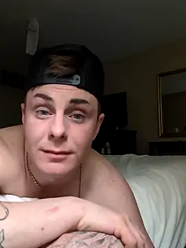 Snapshot of youngblondetwink chatting on March 31, 5:08 am youngblondetwink online show from March 31, 5:08 am