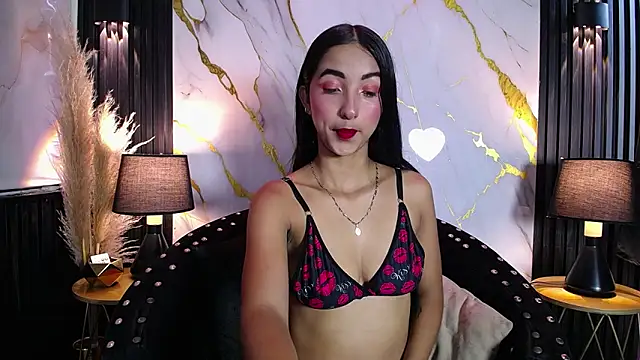 MilkyLally online show from April 18, 12:09 pm