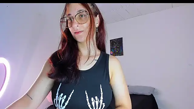 Snapshot of Laura_Ivy chatting on June 9, 2:39 pm Laura Ivy online show from June 9, 2:39 pm