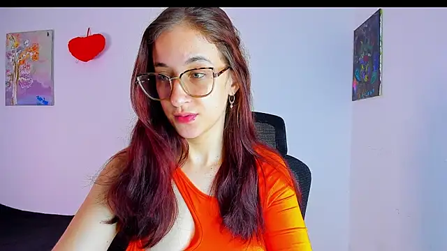 Snapshot of Laura_Ivy chatting on June 26, 1:04 pm Laura Ivy online show from June 26, 1:04 pm