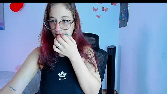Snapshot of Laura_Ivy chatting on July 1, 1:13 pm Laura Ivy online show from July 1, 1:13 pm