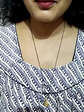 Snapshot of spicysuhana chatting on June 23, 2:53 am spicysuhana online show from June 23, 2:53 am