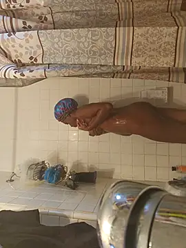 Snapshot of _she_was_a_fairy chatting on September 25, 4:11 pm she was a fairy online show from September 25, 4:11 pm