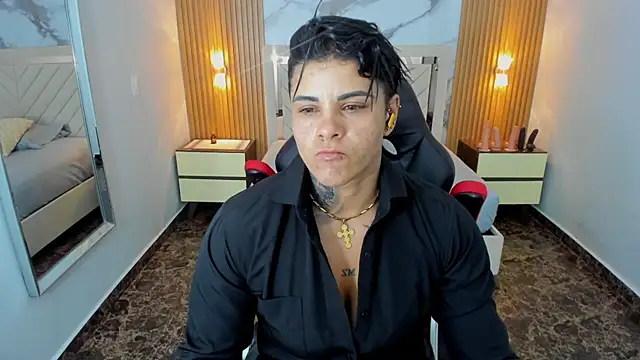 Snapshot of KAROLLJONES1 chatting on June 9, 7:03 pm KAROLLJONES1 online show from June 9, 7:03 pm