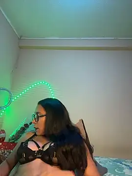 princesaliay online show from February 15, 12:51 am